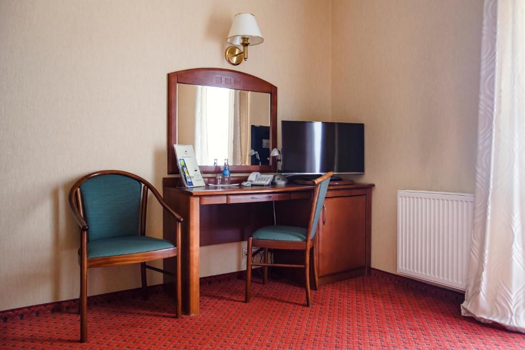 Отель Hotel Magellan Bronisławów