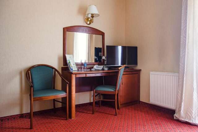 Отель Hotel Magellan Bronisławów-49